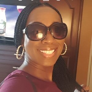 Meet your Posher, DeVonda